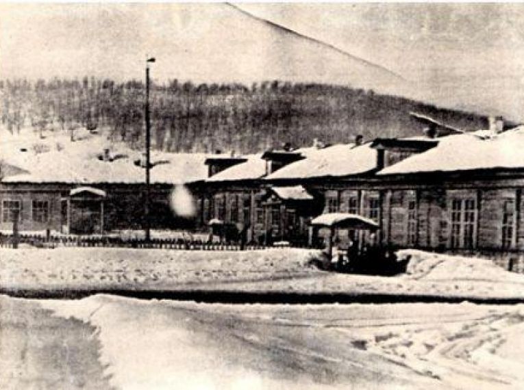 Здание школы, с.Архангельское, 1941 г.